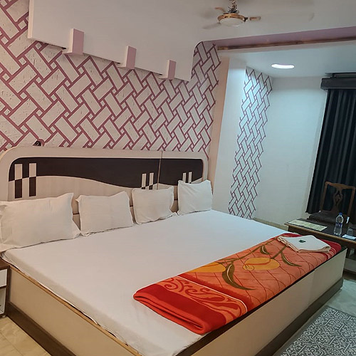 Pachmarhi hills home stay 